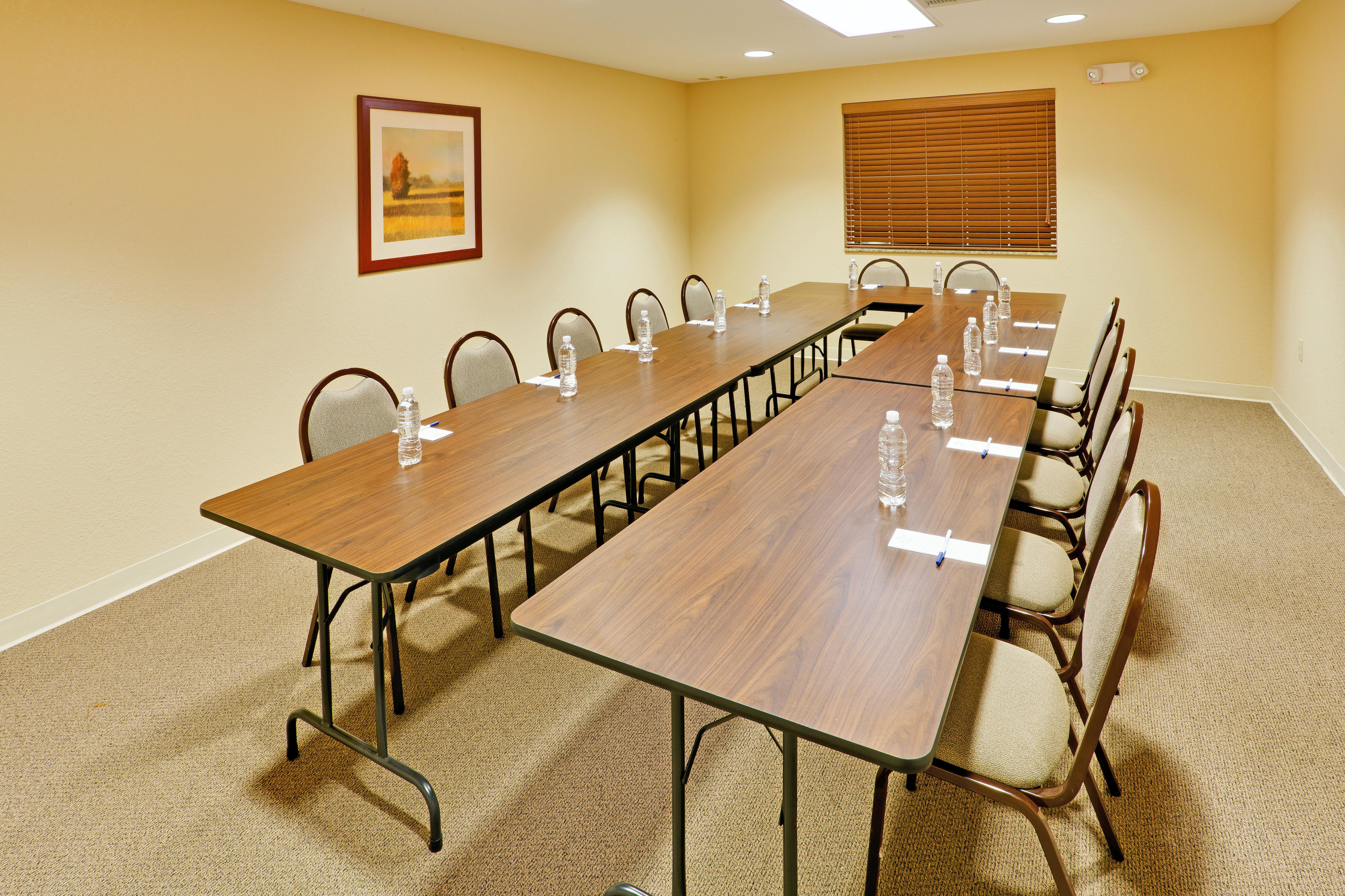 Candlewood Suites Hazleton By Ihg Exterior photo